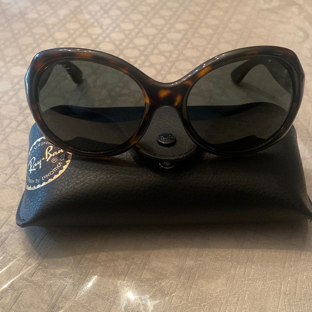 Authentic Women’s Ray Ban